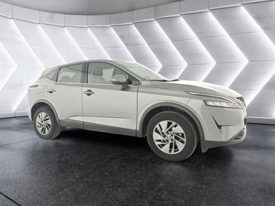 Nissan Qashqai 1.3 mhev Business 2wd 158cv xtronic usata