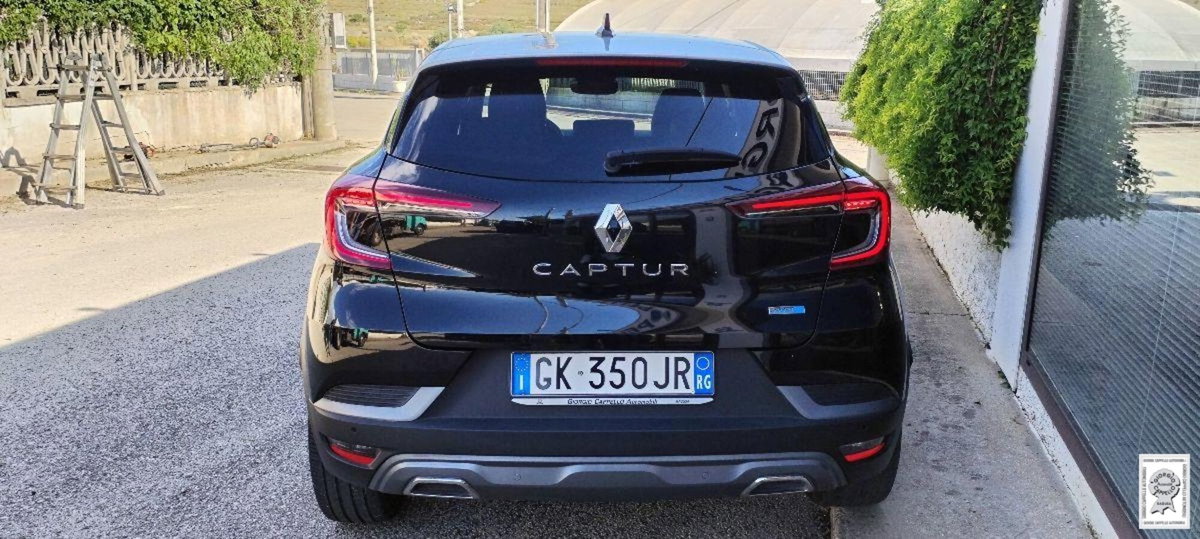 Renault Captur Full Hybrid E-Tech 145 CV RS Line (13)