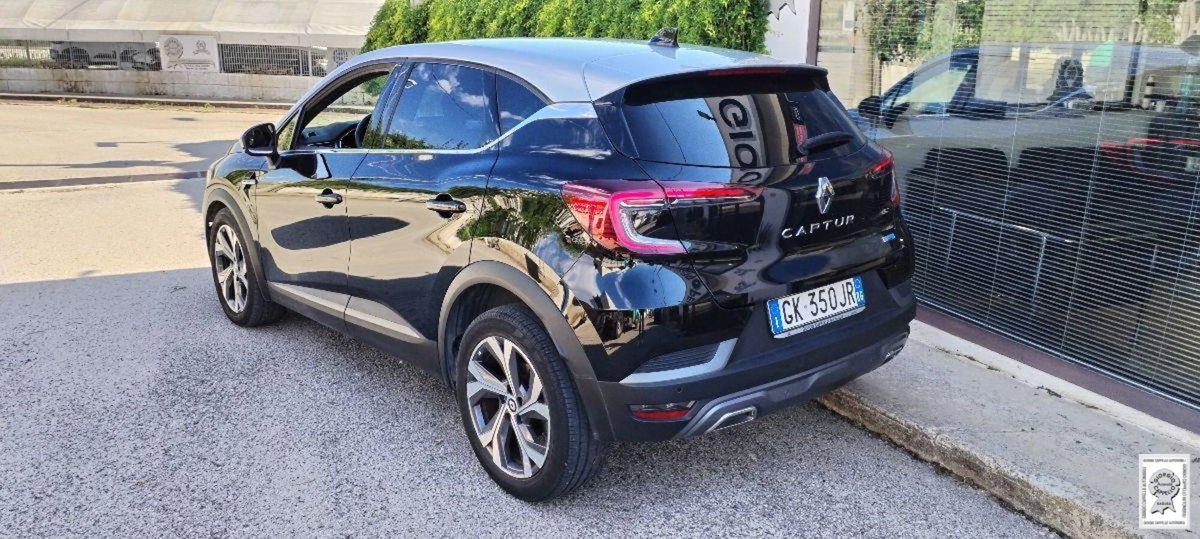 Renault Captur Full Hybrid E-Tech 145 CV RS Line (14)