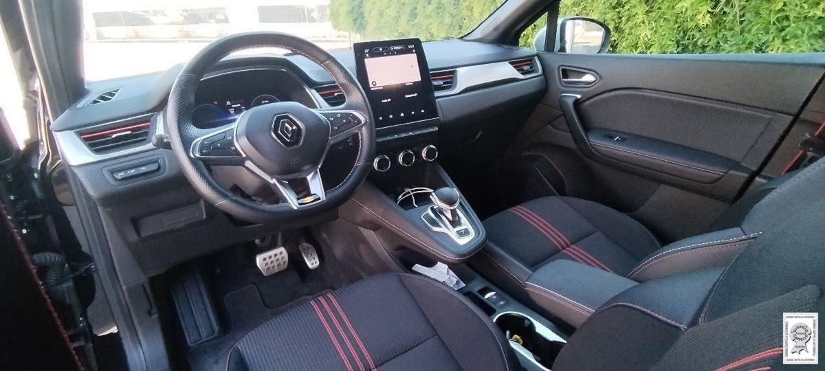 Renault Captur Full Hybrid E-Tech 145 CV RS Line (3)
