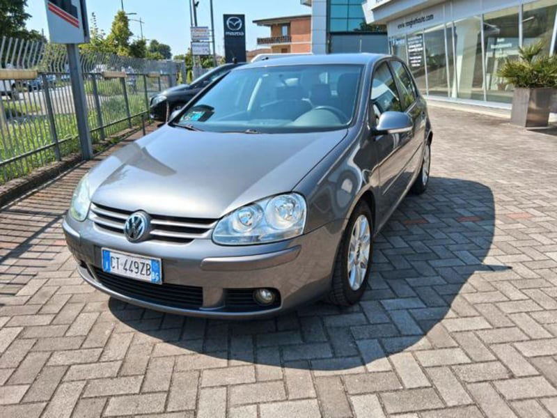 Volkswagen Golf 1.6 16V FSI 5p. Sportline