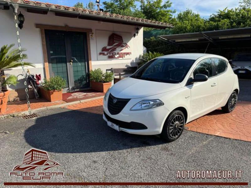 Lancia Ypsilon 1.2 69 CV 5 porte Elefantino