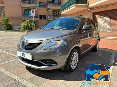 Lancia Ypsilon 1.2 69 CV 5 porte Silver usata