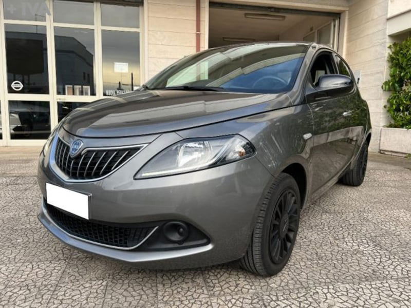 Lancia Ypsilon 1.0 FireFly 5 porte S&S Hybrid Ecochic A. Ferretti