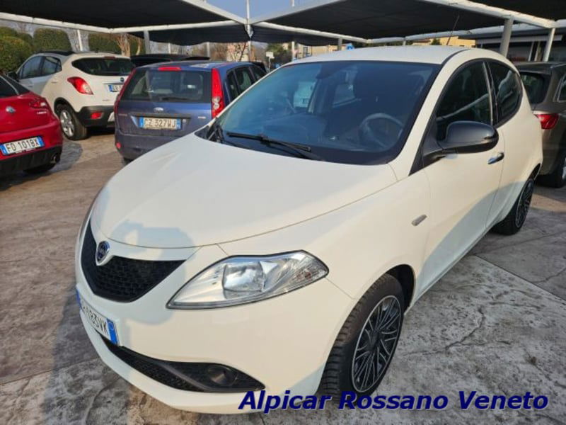Lancia Ypsilon 1.2 69 CV 5 porte GPL Ecochic Gold