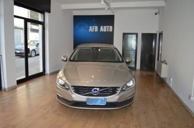 Volvo V60 D2 Geartronic Business usata