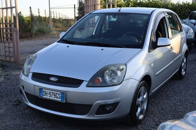 Ford Fiesta 1.4 TDCi 5p. Ghia usata
