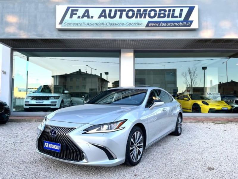 Lexus ES Hybrid FSport