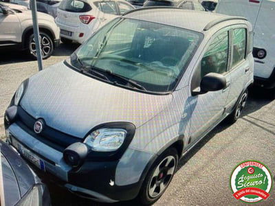 Fiat Panda 1.0 FireFly S&S Hybrid City Cross usata