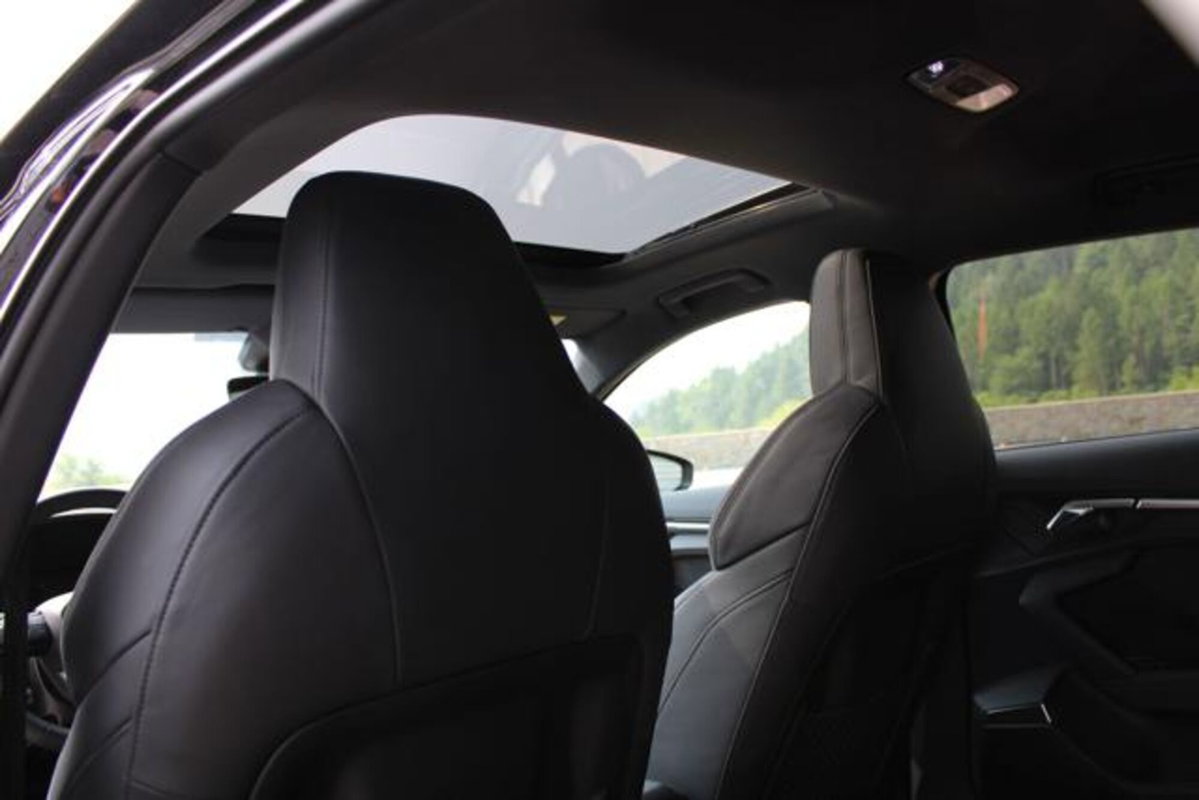 Audi RS 3 Sportback 3 TFSI quattro S tronic (14)