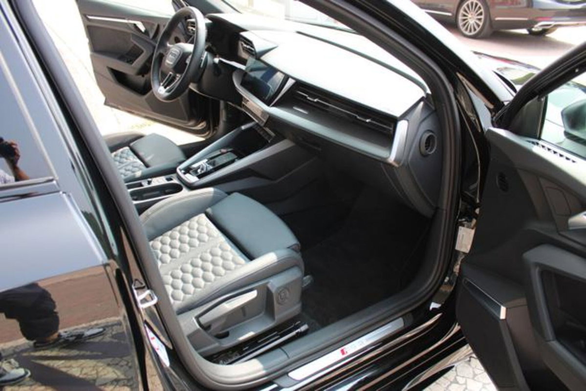 Audi RS 3 Sportback 3 TFSI quattro S tronic (17)
