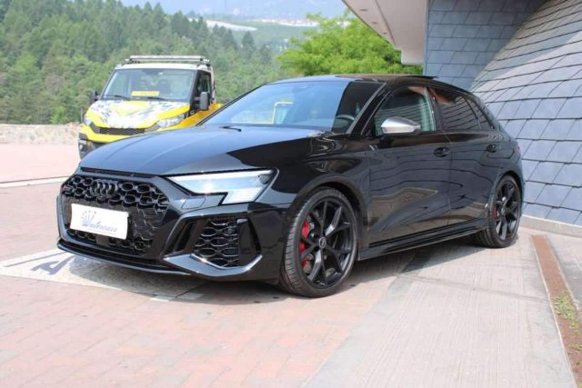 Audi RS 3 Sportback 3 TFSI quattro S tronic (4)