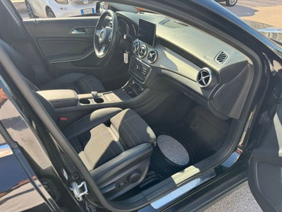 Mercedes-Benz GLA SUV 220 d Automatic 4Matic Sport (10)