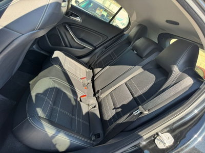Mercedes-Benz GLA SUV 220 d Automatic 4Matic Sport (12)