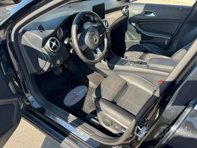 Mercedes-Benz GLA SUV 220 d Automatic 4Matic Sport (5)