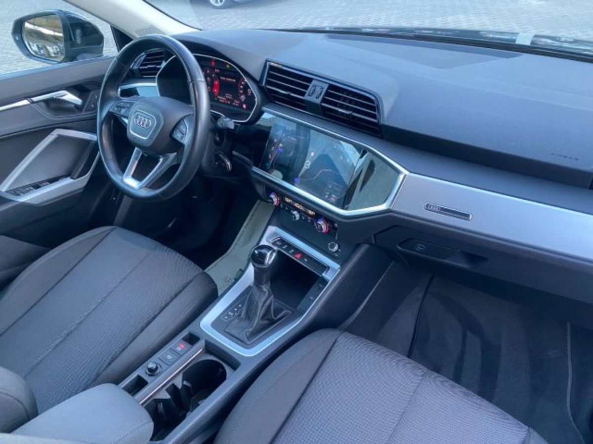Audi Q3 Sportback 35 TDI quattro S tronic Business Plus (9)