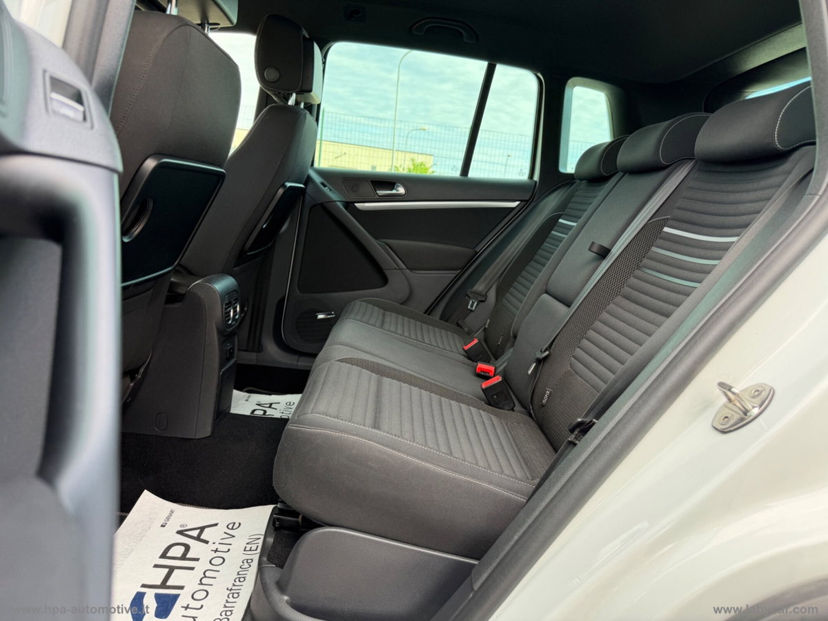 Volkswagen Tiguan 2.0 TDI 177 CV 4MOTION DSG R-Line BlueMotion Tech. (11)