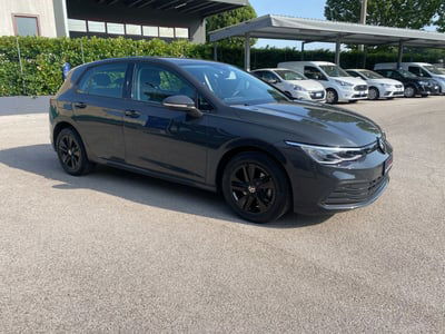 Volkswagen Golf 2.0 TDI SCR Life usata