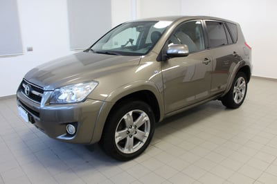 Toyota Rav4 2.2 D-Cat A/T 150 CV Luxury usata