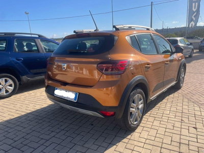 Dacia Sandero Stepway 1.0 TCe 100 CV ECO-G Comfort (5)