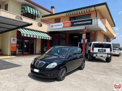 Lancia Ypsilon 1.2 Argento usata