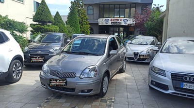 Toyota Yaris 1.D-4D DPF 3 porte M-MT Sol usata