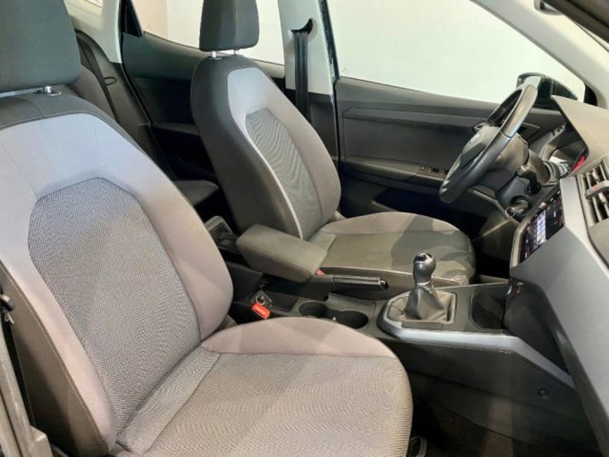 SEAT Arona 1.0 EcoTSI Black Edition (11)