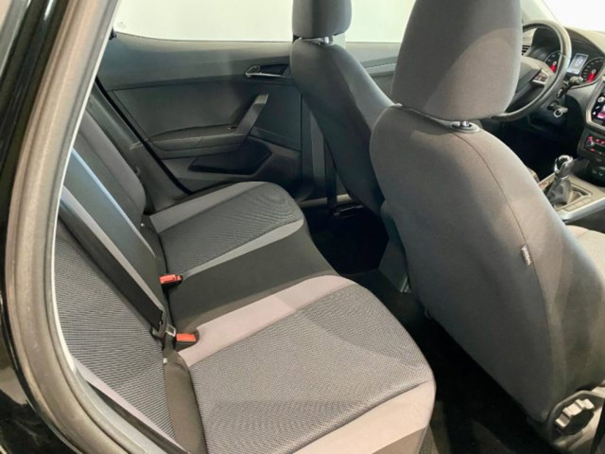 SEAT Arona 1.0 EcoTSI Black Edition (16)