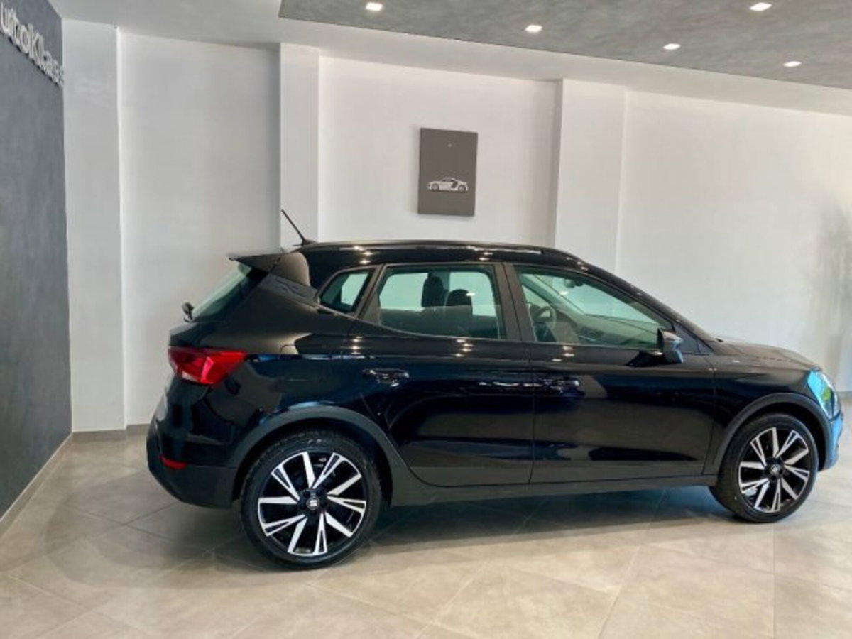 SEAT Arona 1.0 EcoTSI Black Edition (5)