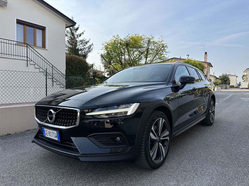 Volvo V60 Cross Country B4 (d) AWD Geartronic Business Pro Line