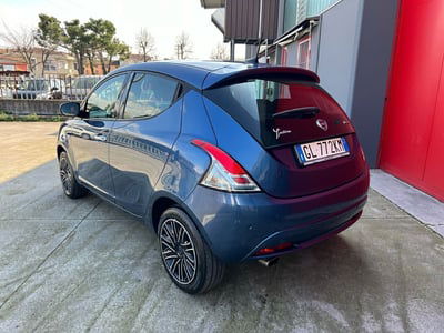 Lancia Ypsilon 1.0 FireFly 5 porte S&S Hybrid Gold Plus usata