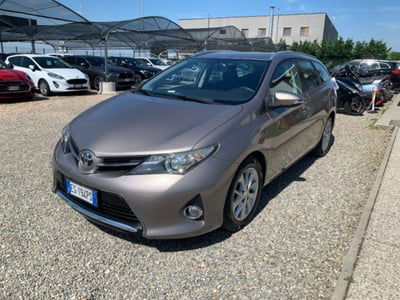 Toyota Auris Station Wagon 1.D-4D Lounge usata