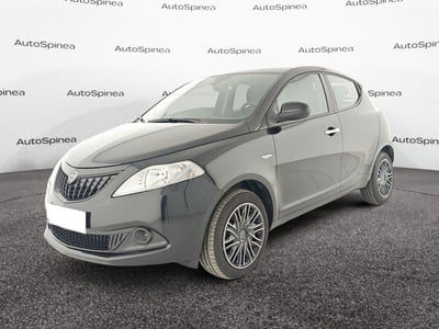 Lancia Ypsilon 1.0 FireFly 5 porte S&S Hybrid Ecochic A. Ferretti usata