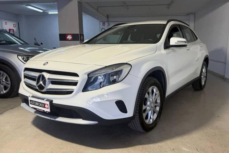 Mercedes-Benz GLA SUV 180 d Automatic Premium
