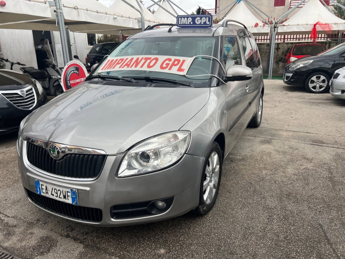 Skoda Roomster 12V 70CV Style (3)