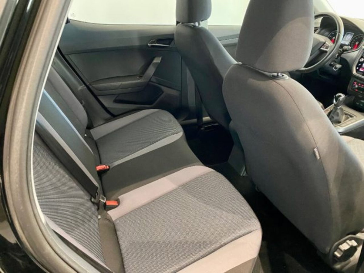 SEAT Arona 1.0 EcoTSI Black Edition (16)