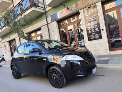Lancia Ypsilon 1.2 69 CV Argento usata