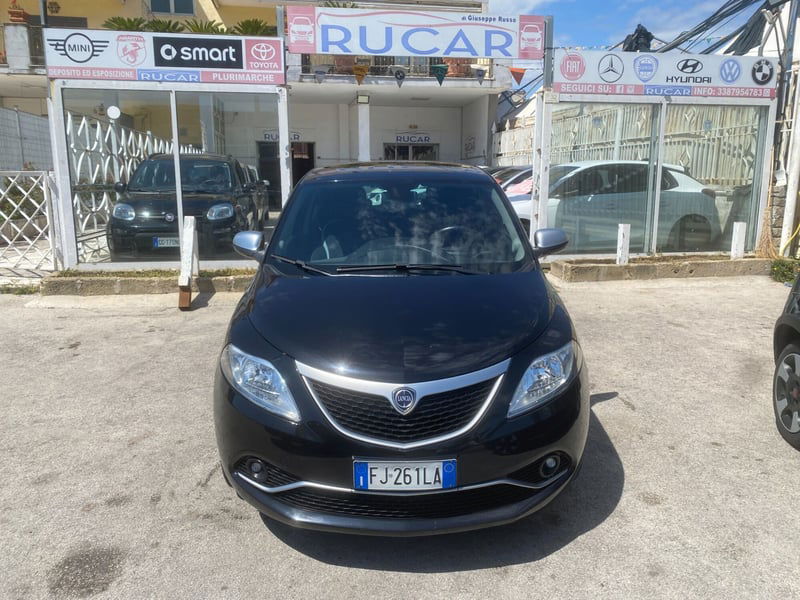 Lancia Ypsilon 1.2 69 CV 5 porte Mya