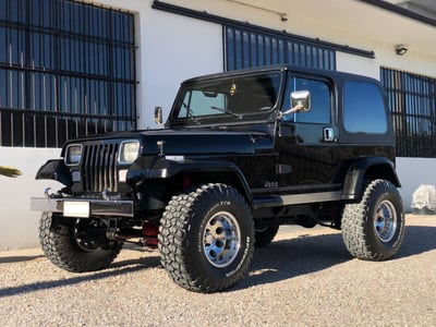 Jeep Wrangler 2.5 Laredo usata
