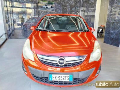 Opel Corsa 1.2 5 porte Cosmo usata