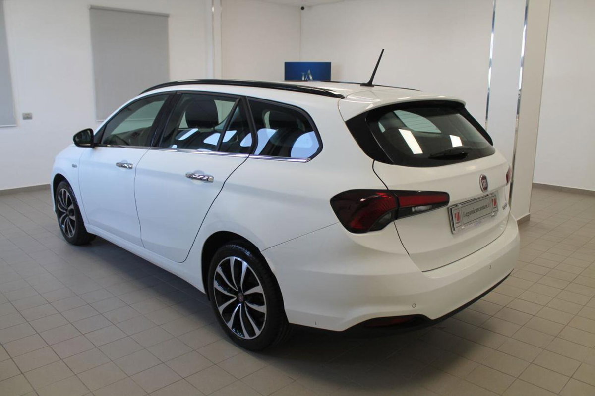 Fiat Tipo Station Wagon Tipo 1.6 Mjt S&S SW Lounge (6)