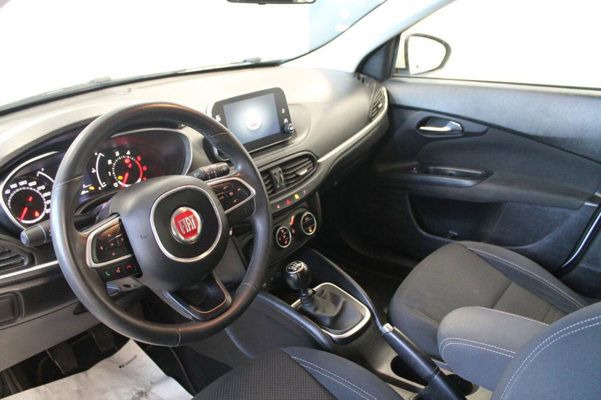 Fiat Tipo Station Wagon Tipo 1.6 Mjt S&S SW Lounge (7)