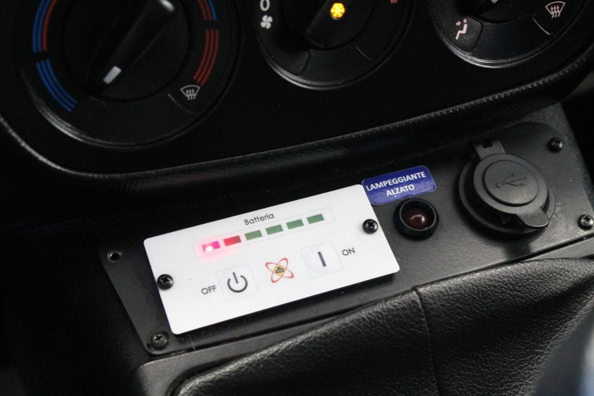 Fiat Fiorino Furgone cargo 1.3 mjt 95cv Adventure (14)