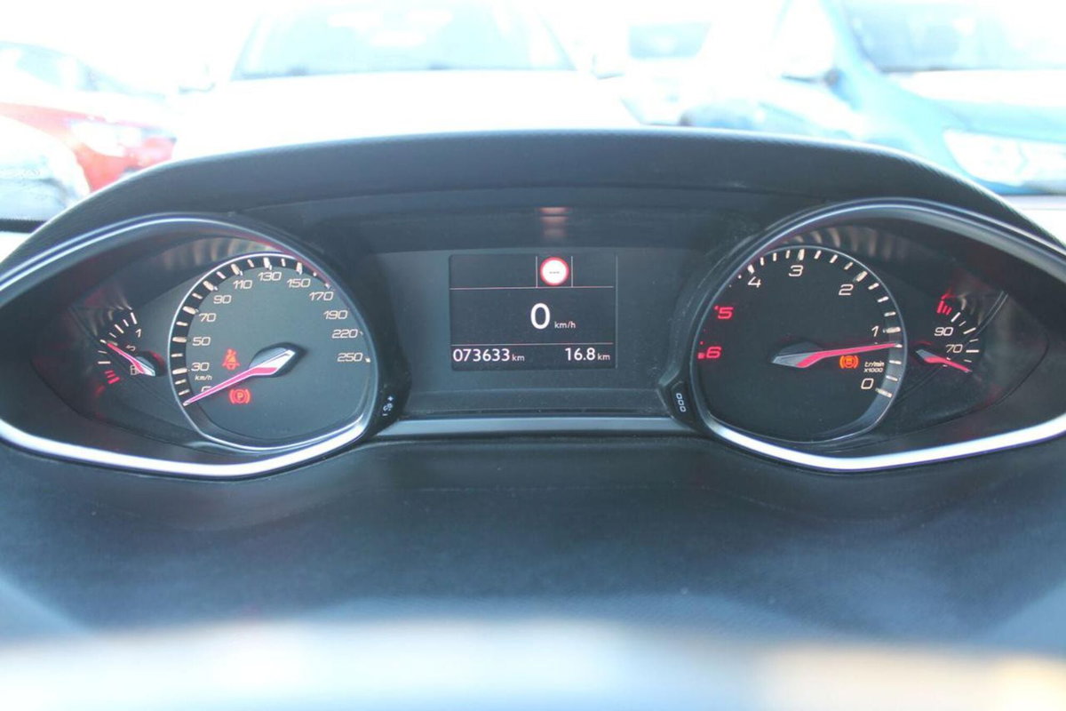 Peugeot 308 SW BlueHDi 130 S&S Business (10)