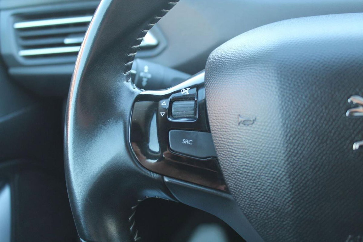 Peugeot 308 SW BlueHDi 130 S&S Business (11)
