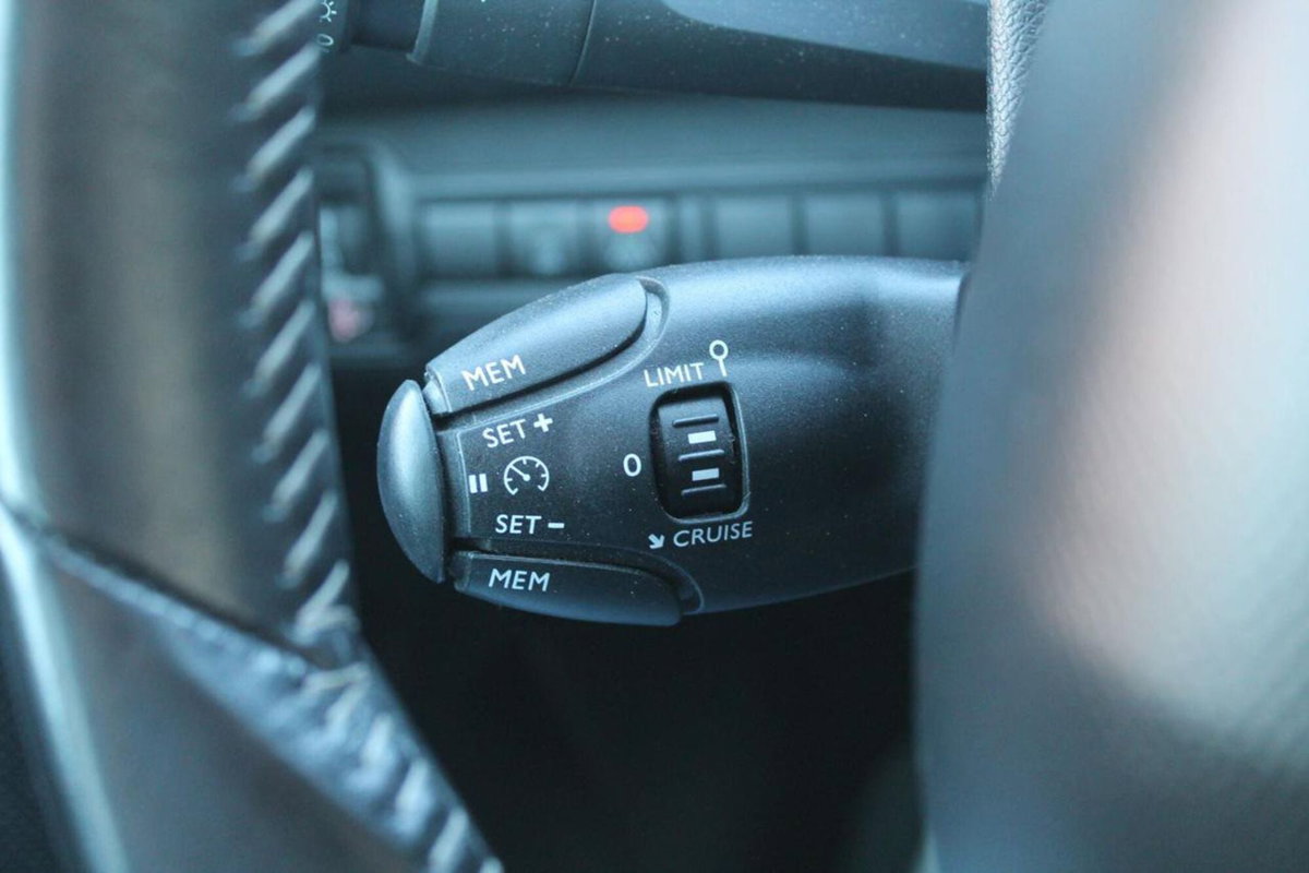 Peugeot 308 SW BlueHDi 130 S&S Business (13)