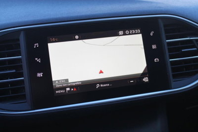 Peugeot 308 SW BlueHDi 130 S&S Business (18)