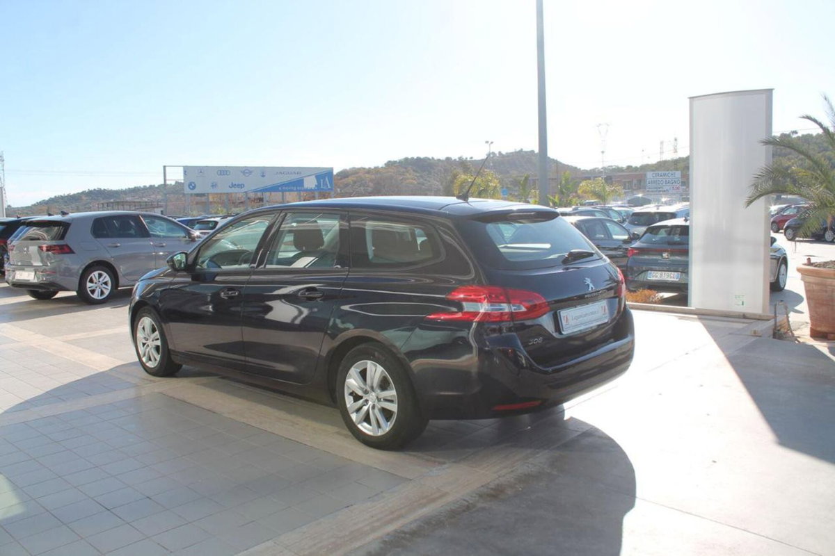 Peugeot 308 SW BlueHDi 130 S&S Business (6)