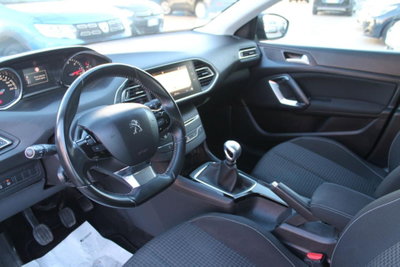 Peugeot 308 SW BlueHDi 130 S&S Business (7)
