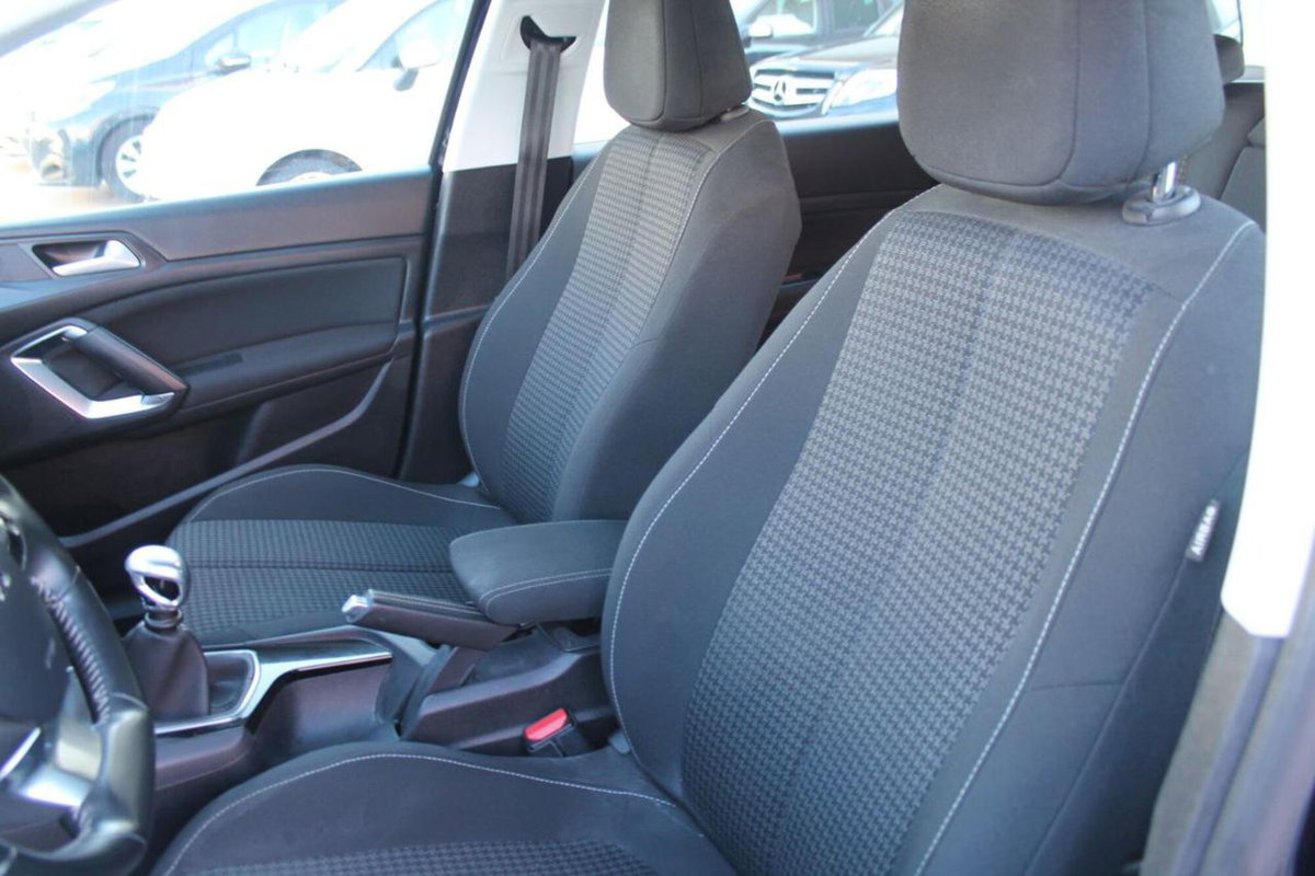 Peugeot 308 SW BlueHDi 130 S&S Business (8)